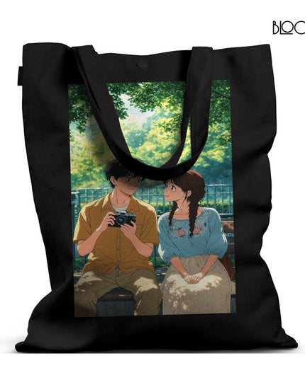 Moments in Focus – Anime Couple Aesthetic Tote Bag